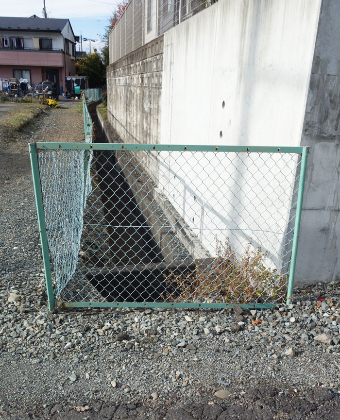 河岸段丘続き