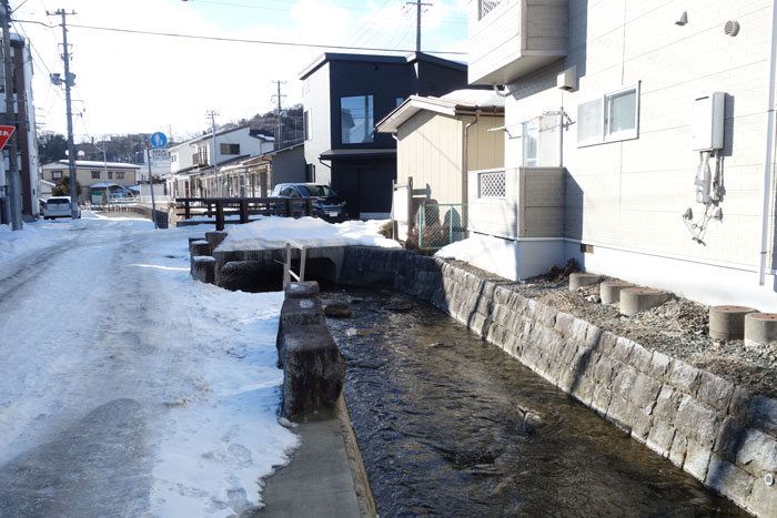 山岸せせらぎ水路