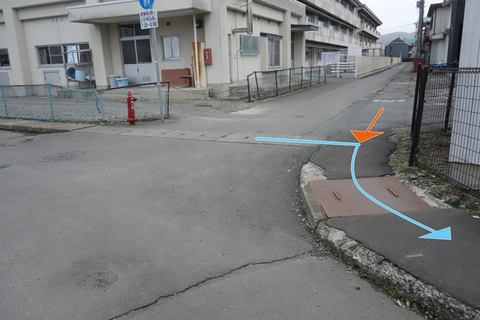 木製街灯柱