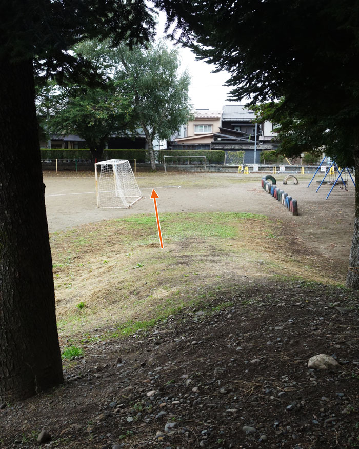 大慈寺小学校築山
