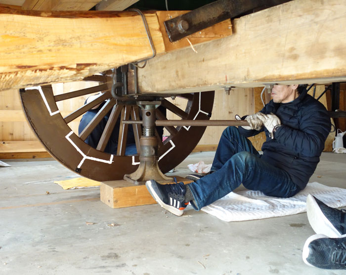 山車の車輪調整